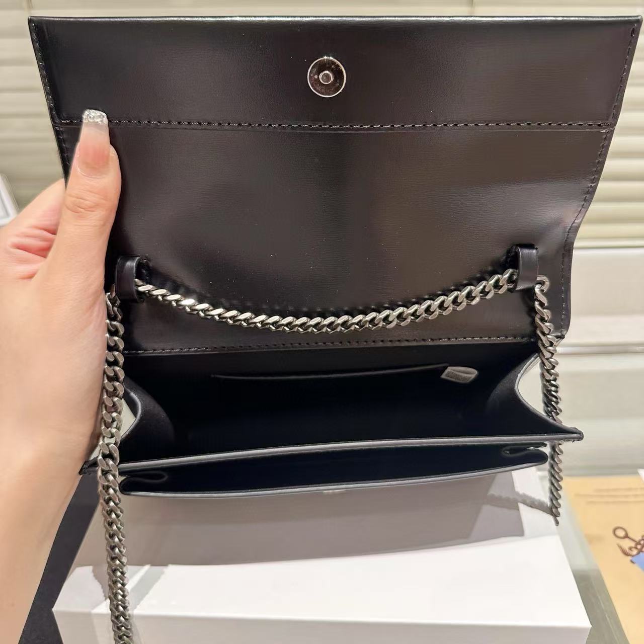 YSL チェーンショルダークロスボディバッグ【50％割引+送料無料】