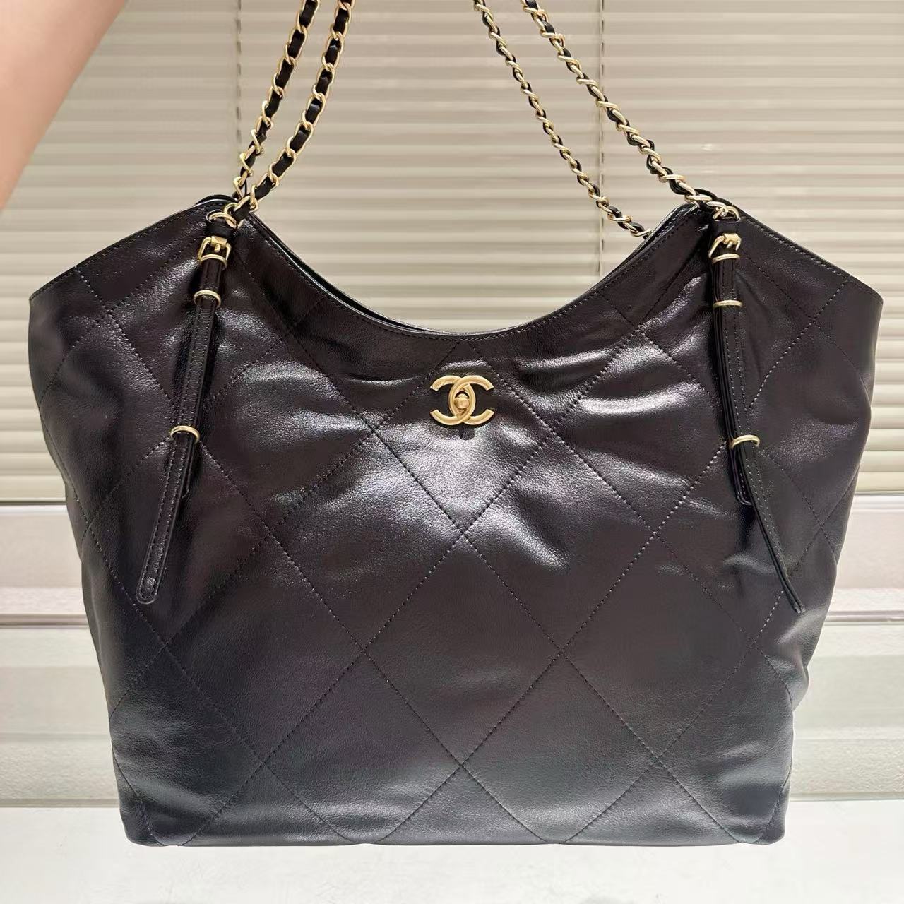 CHANE1 チェーンレザーショッピングバッグ【50％割引+送料無料】