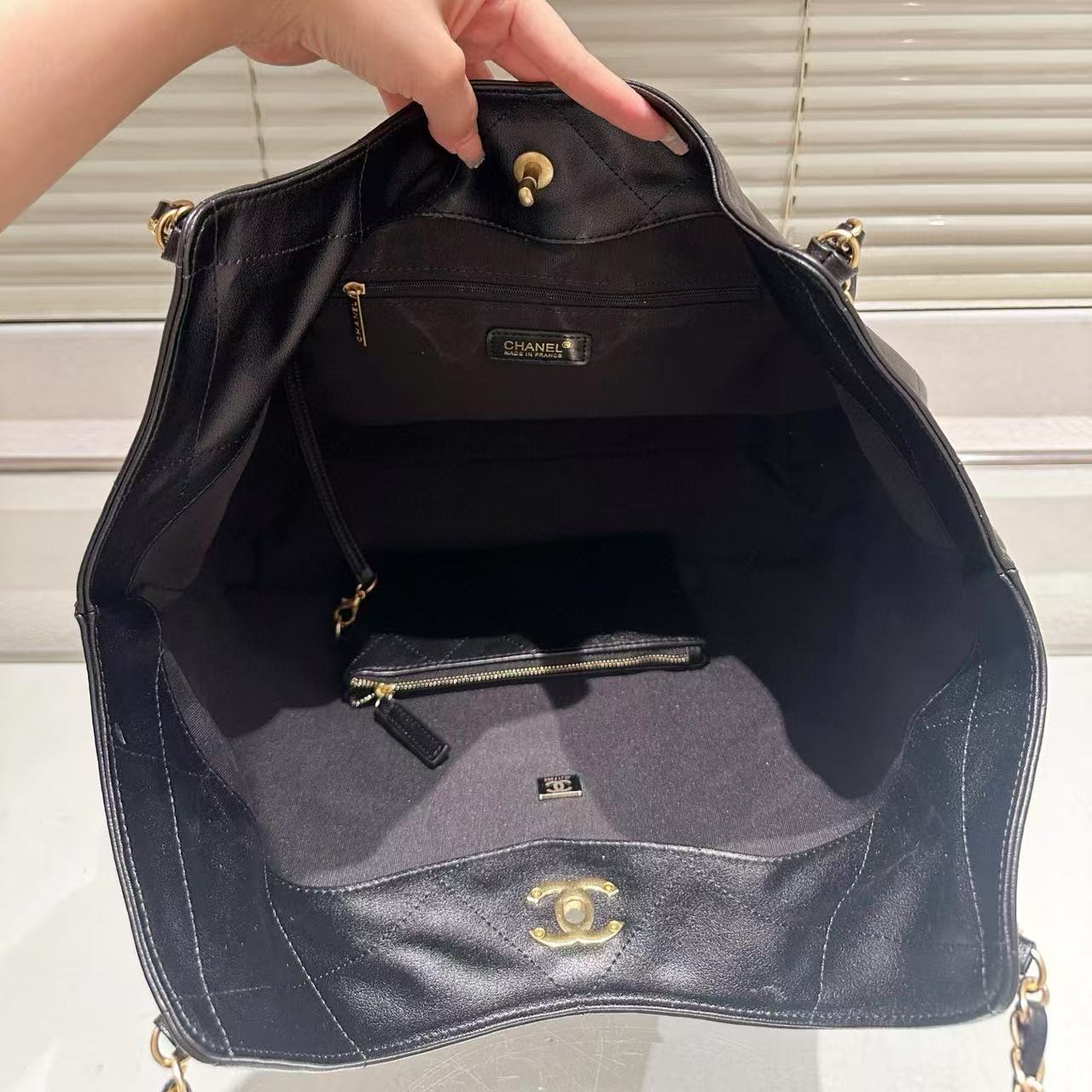 CHANE1 チェーンレザーショッピングバッグ【50％割引+送料無料】