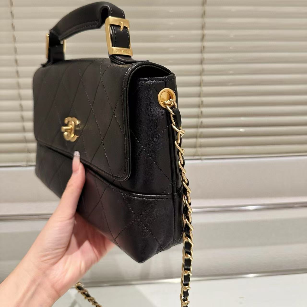 CHANE1 クラシックレザーハンドバッグ【50％割引+送料無料】