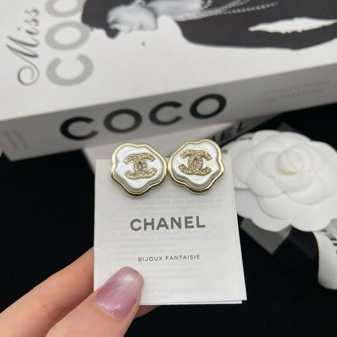 CHANE1 クラウド ダブルC イヤリング【50％割引+送料無料】