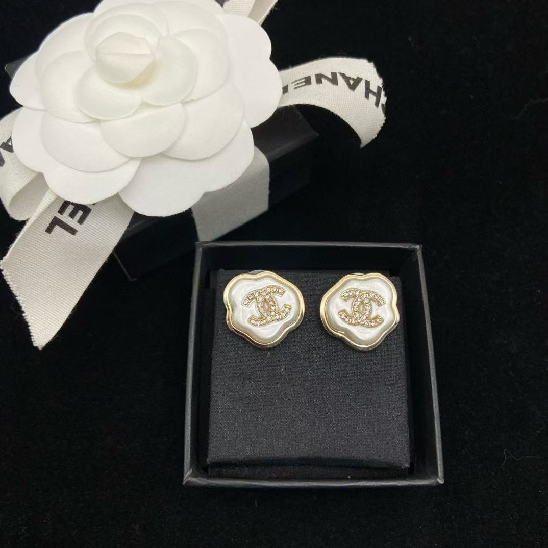 CHANE1 クラウド ダブルC イヤリング【50％割引+送料無料】