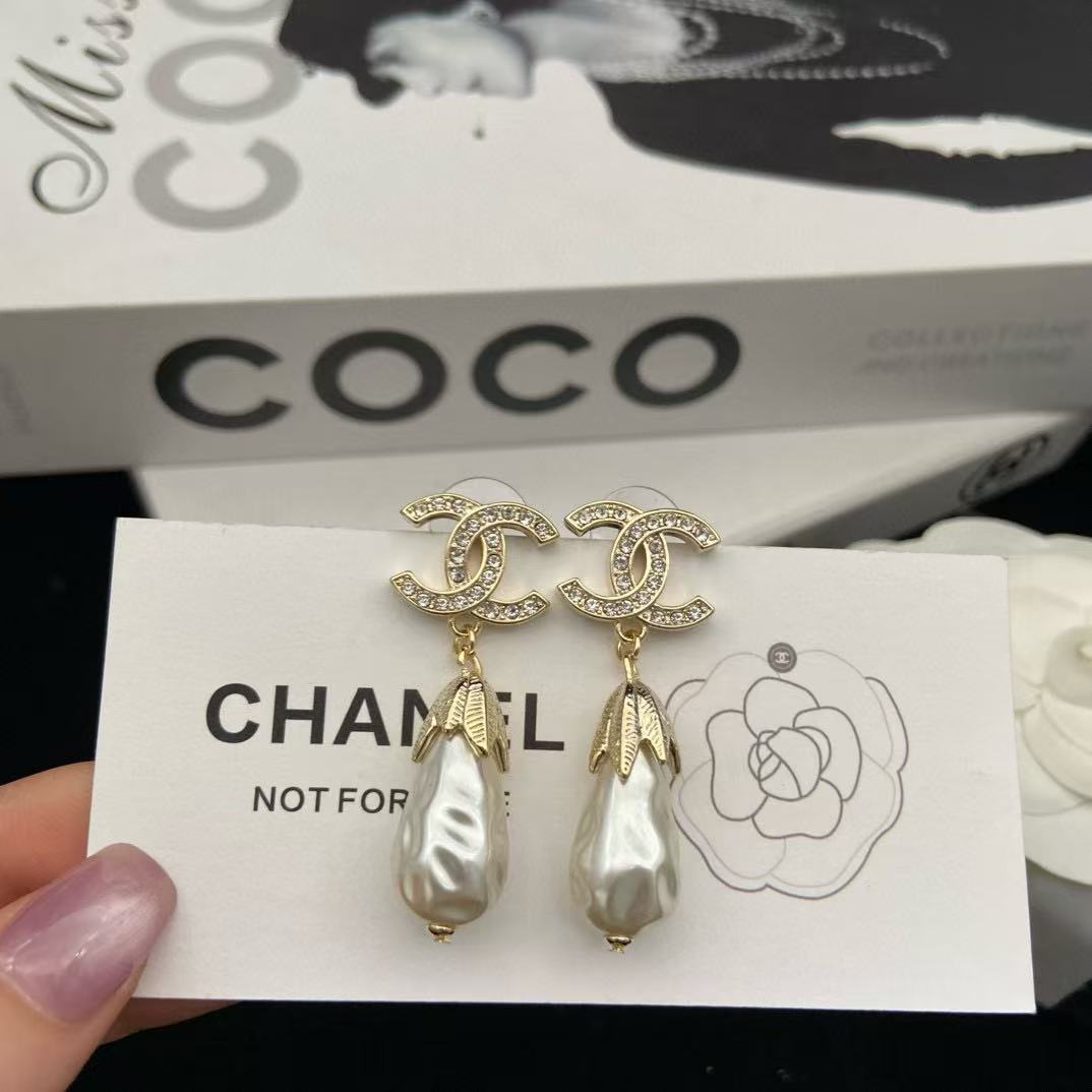 CHANE1 リーフ ダブルC パール イヤリング【50％割引+送料無料】