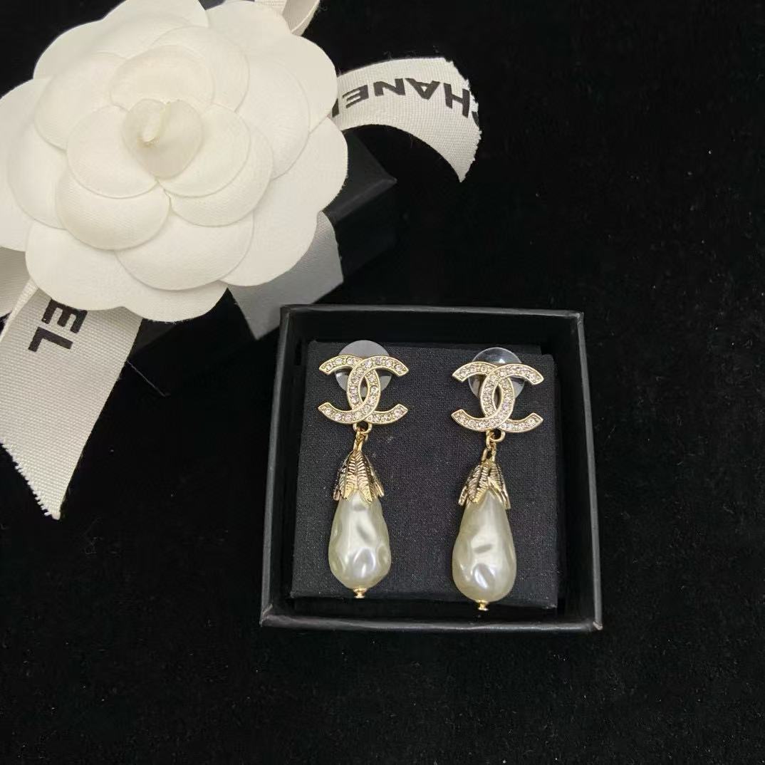 CHANE1 リーフ ダブルC パール イヤリング【50％割引+送料無料】