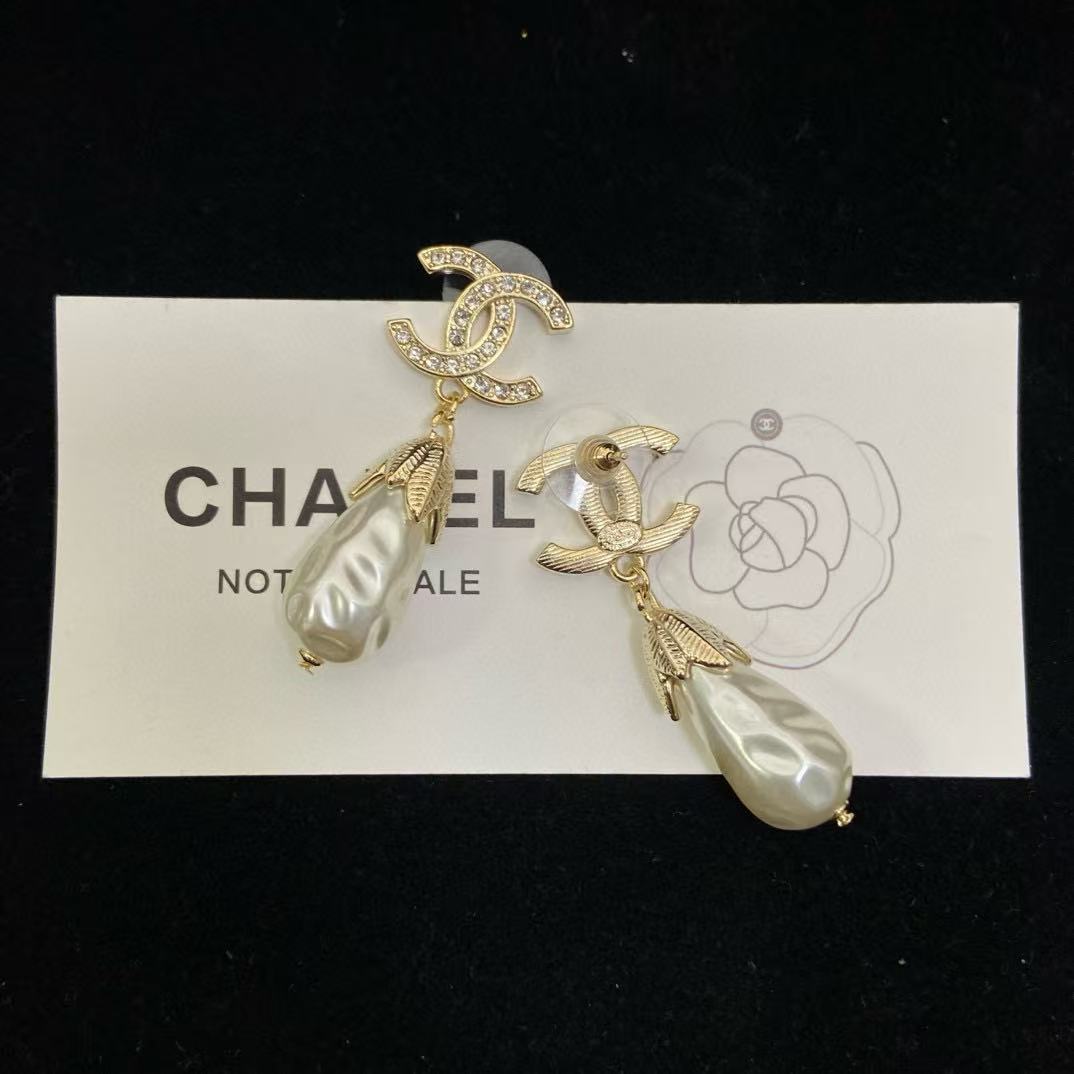 CHANE1 リーフ ダブルC パール イヤリング【50％割引+送料無料】