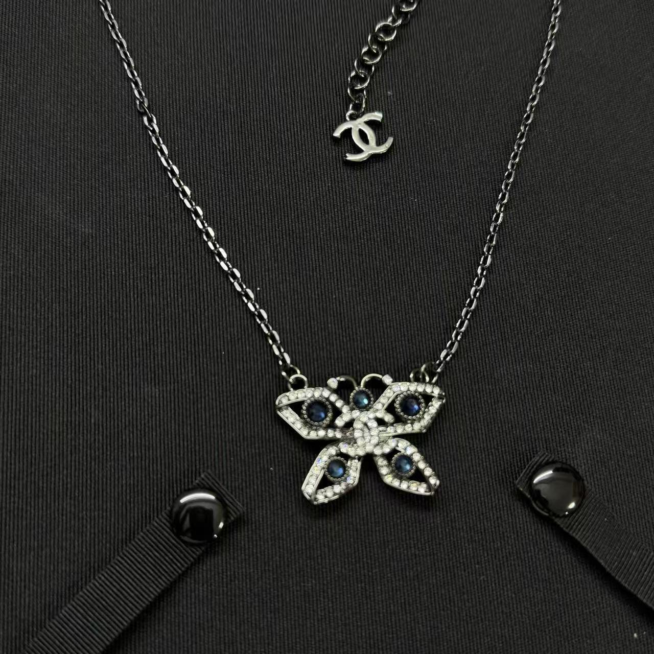 CHANE1 バタフライ ブルーダイヤモンド ネックレス【50％割引+送料無料】