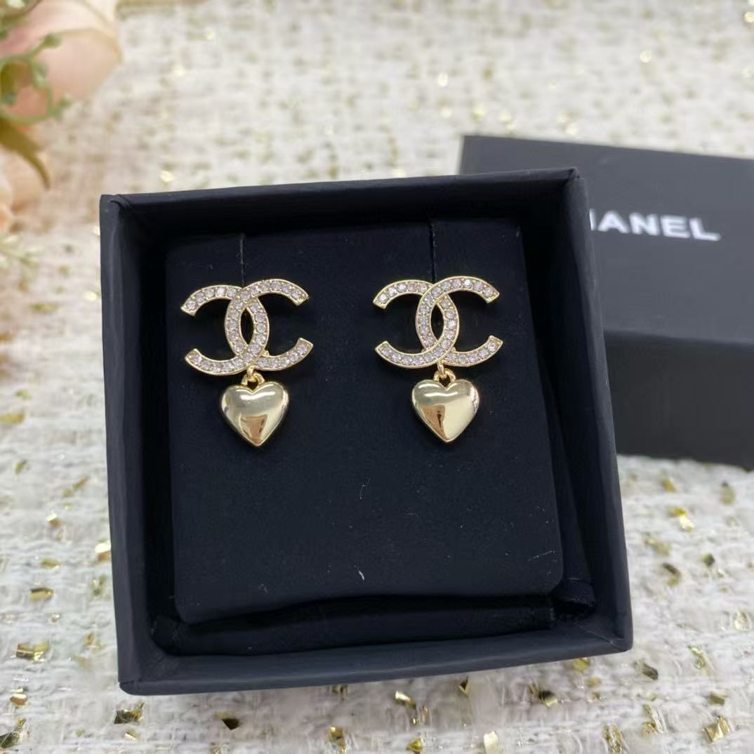 CHANE1 ダブルCハートイヤリング【50％割引+送料無料】