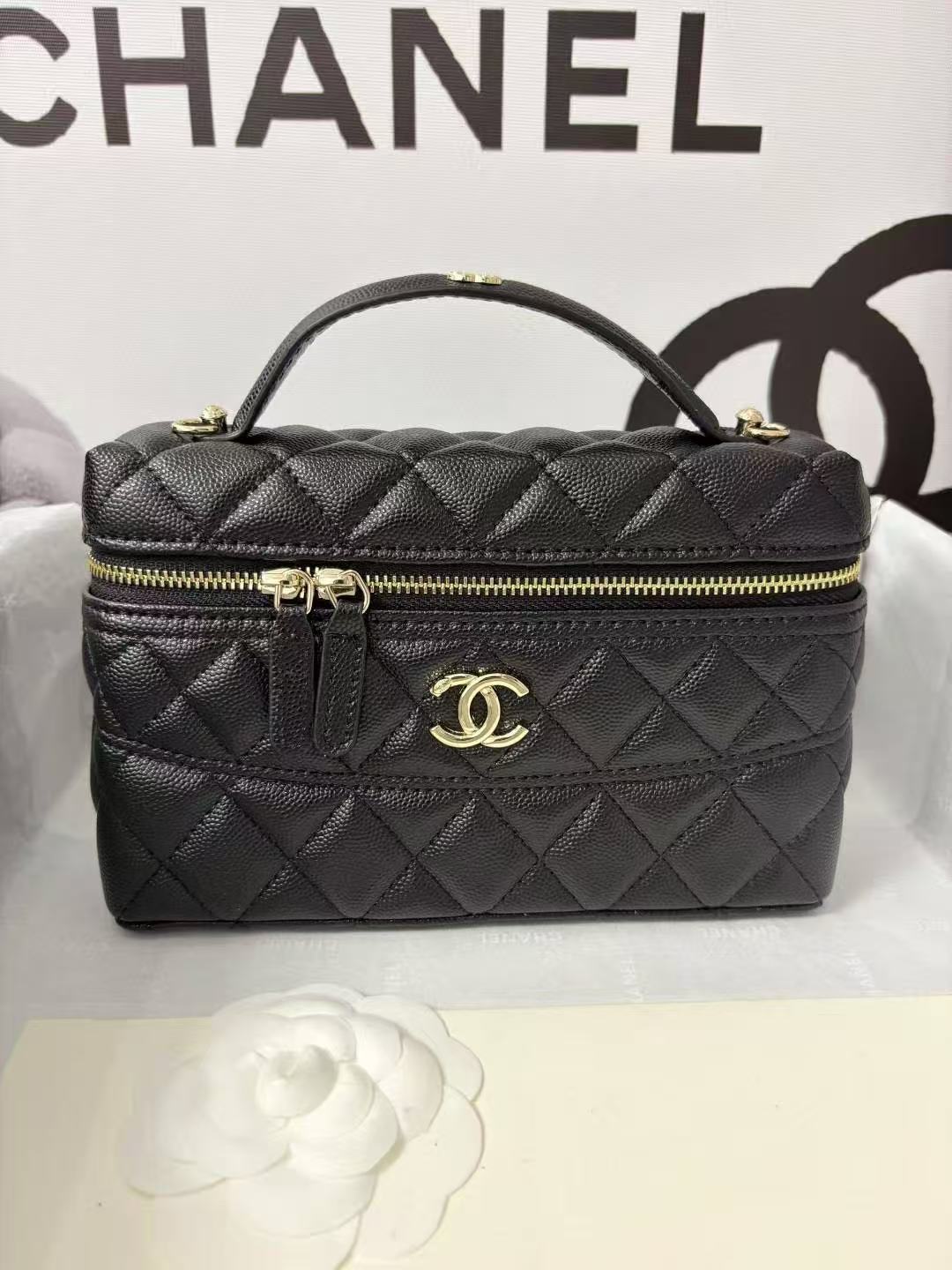 CHANE1 レザーチェーンクラッチ【50％割引+送料無料】