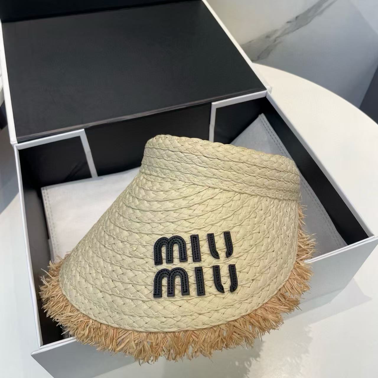 M1UM1U 編み込み中空帽子【50％割引+送料無料】