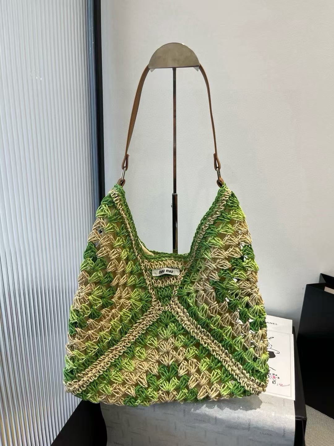 M1UM1U グリーン織りトートバッグ【50％割引+送料無料】