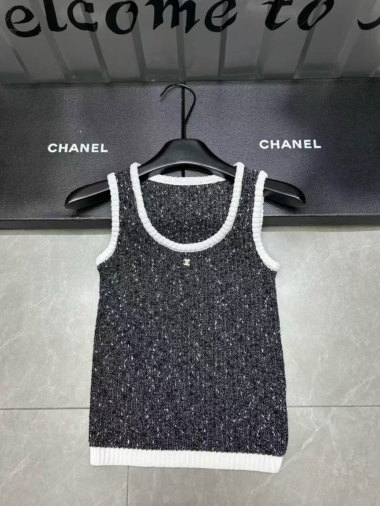 CHANE1 ホワイトドット ダブルC ウールベスト【50％割引+送料無料】