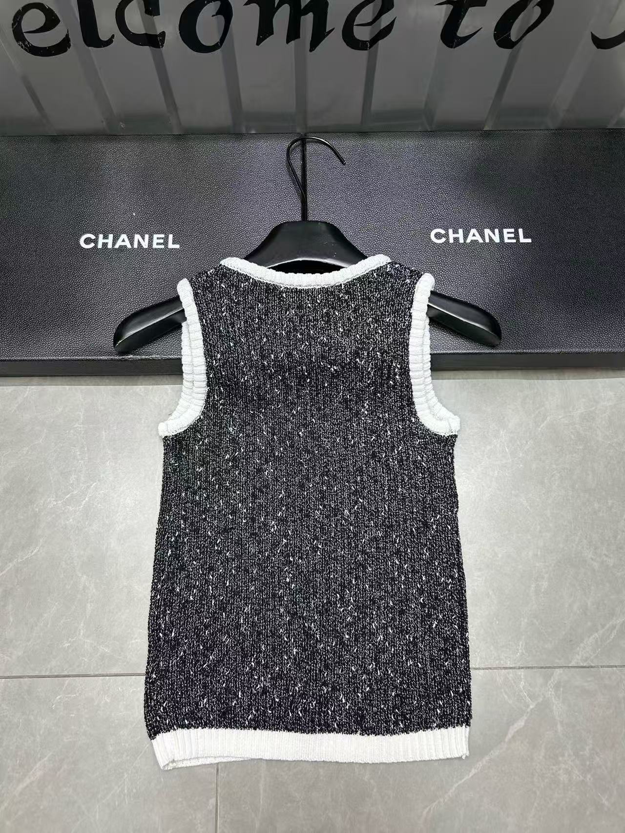 CHANE1 ホワイトドット ダブルC ウールベスト【50％割引+送料無料】