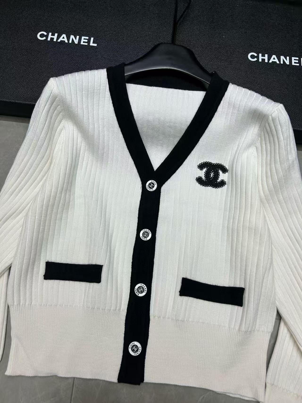 CHANE1VネックダブルCウールカーディガン【50％割引+送料無料】