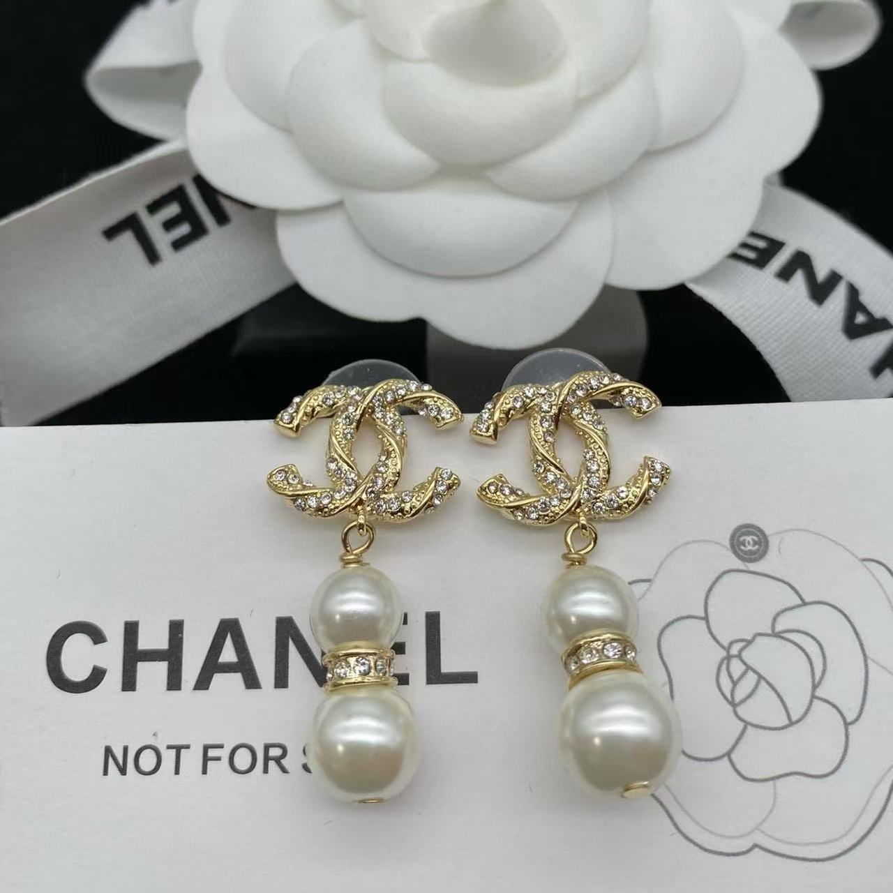 CHANE1CC パールダブルCイヤリング【50％割引+送料無料】