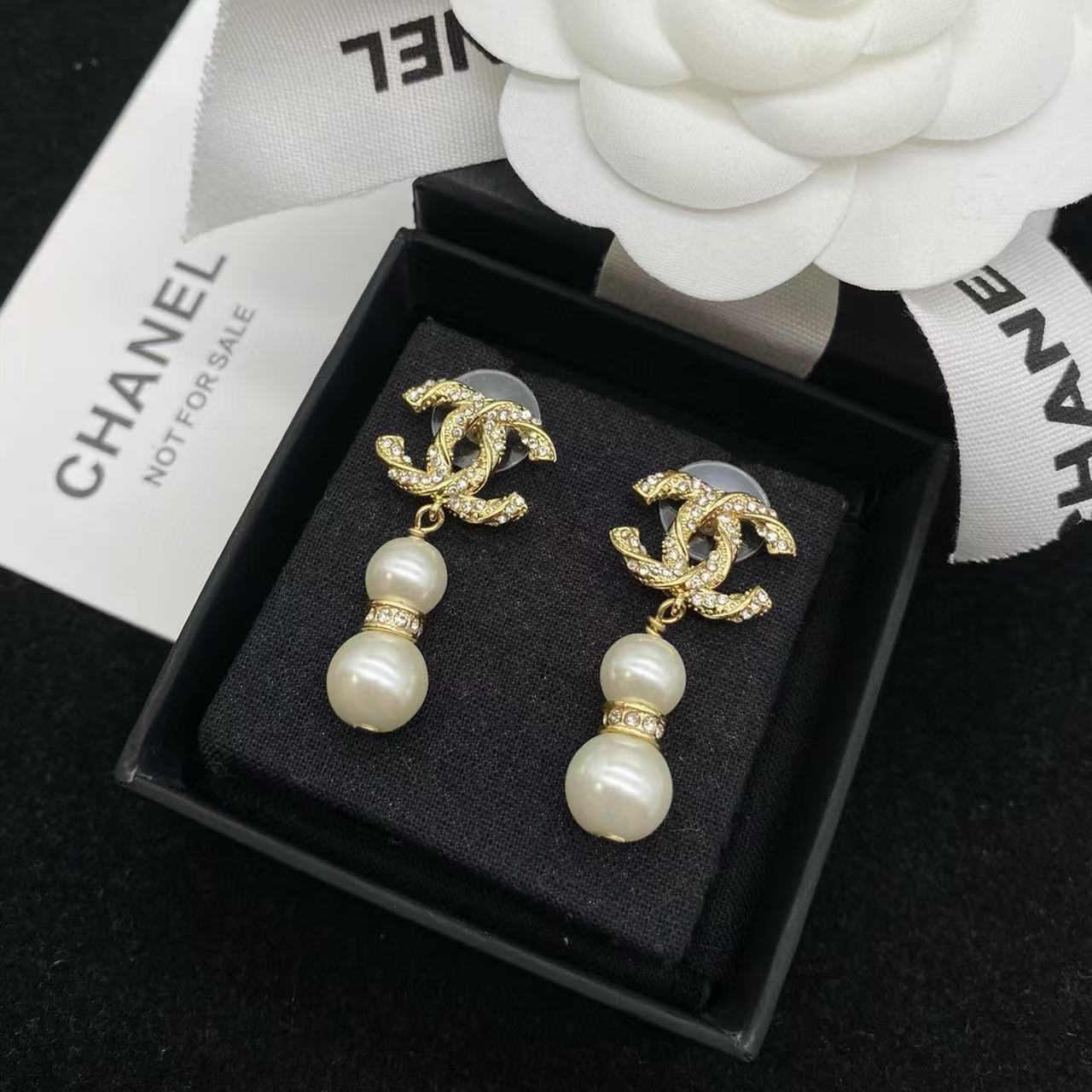 CHANE1CC パールダブルCイヤリング【50％割引+送料無料】