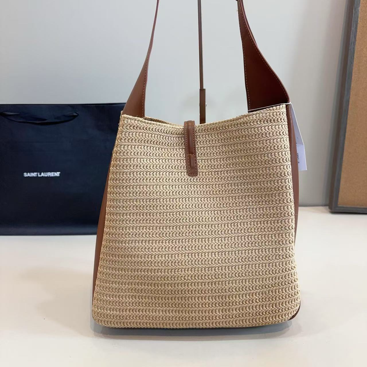 YSL織りアンダーアームバケットバッグ【50％割引+送料無料】