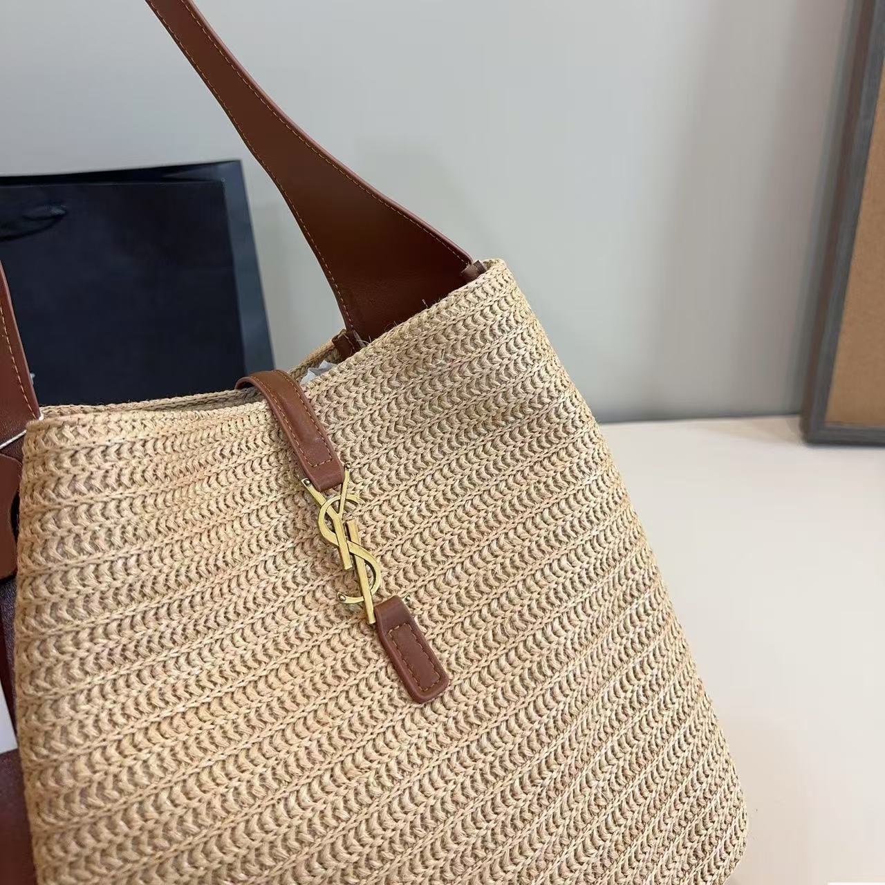 YSL織りアンダーアームバケットバッグ【50％割引+送料無料】