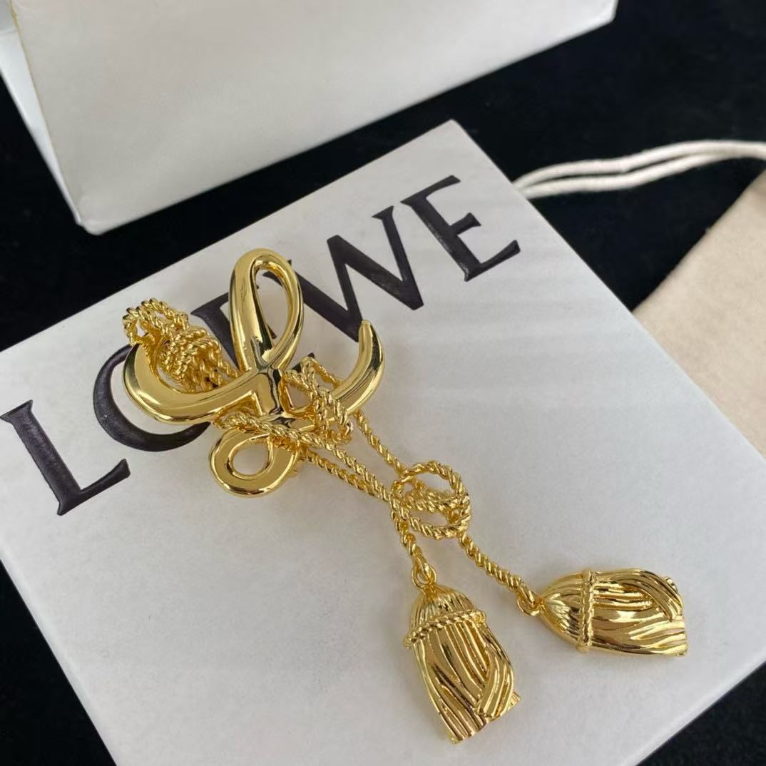 L0WEW タッセルブローチ【50％割引+送料無料】