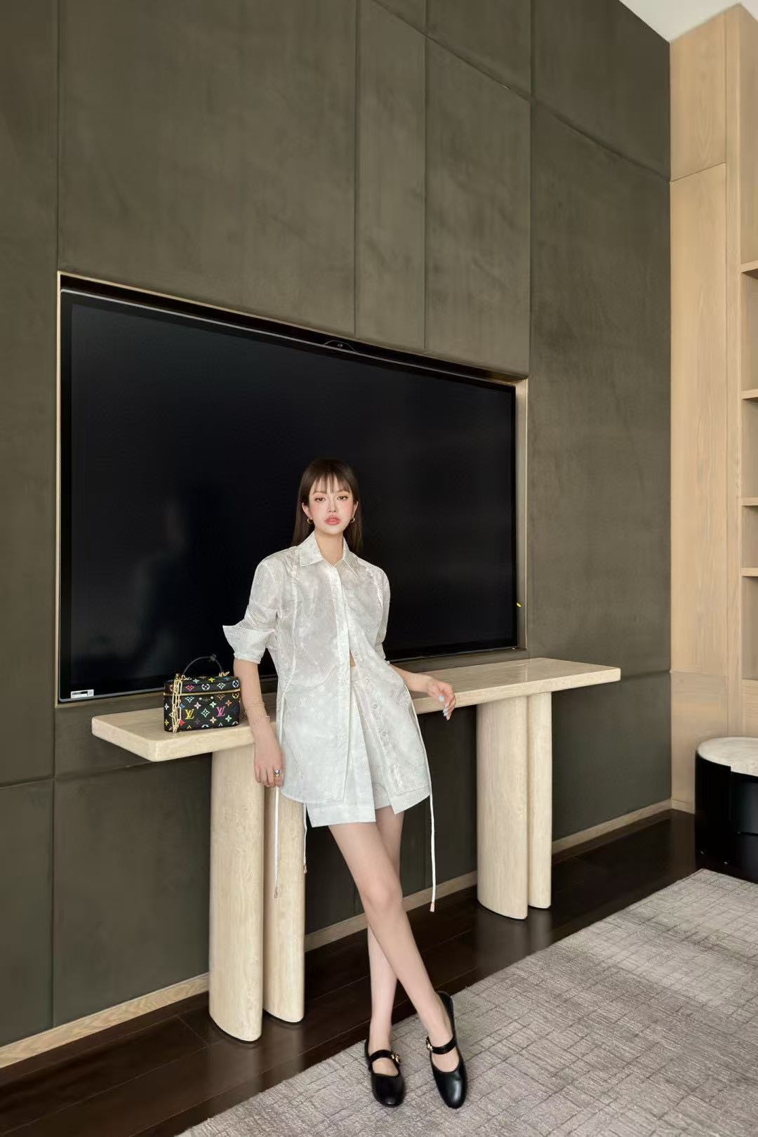 LVプリント ドローストリング シャツ【50％割引+送料無料】