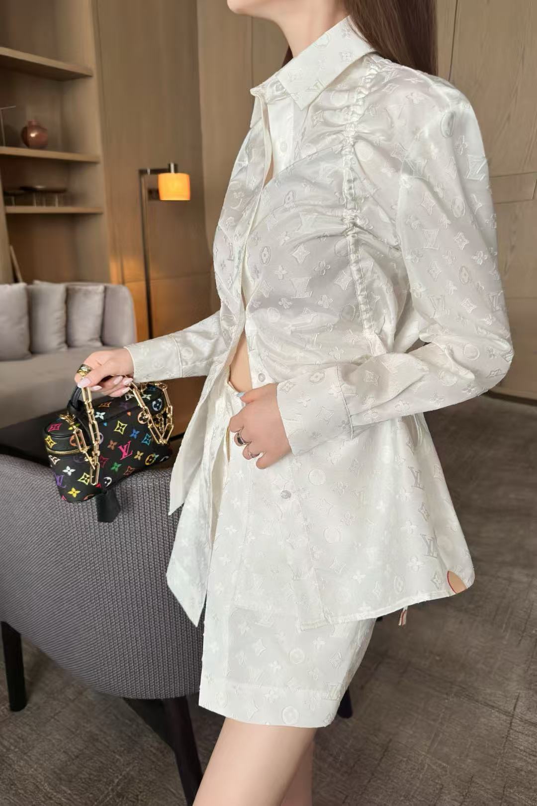 LVプリント ドローストリング シャツ【50％割引+送料無料】