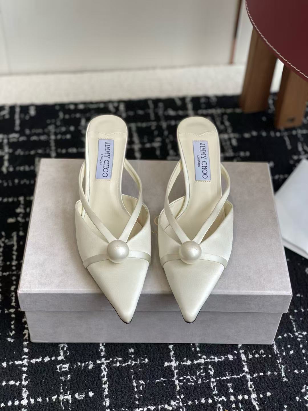 jimmycho0 高品質のパールポイントハイヒール【50％割引+送料無料】