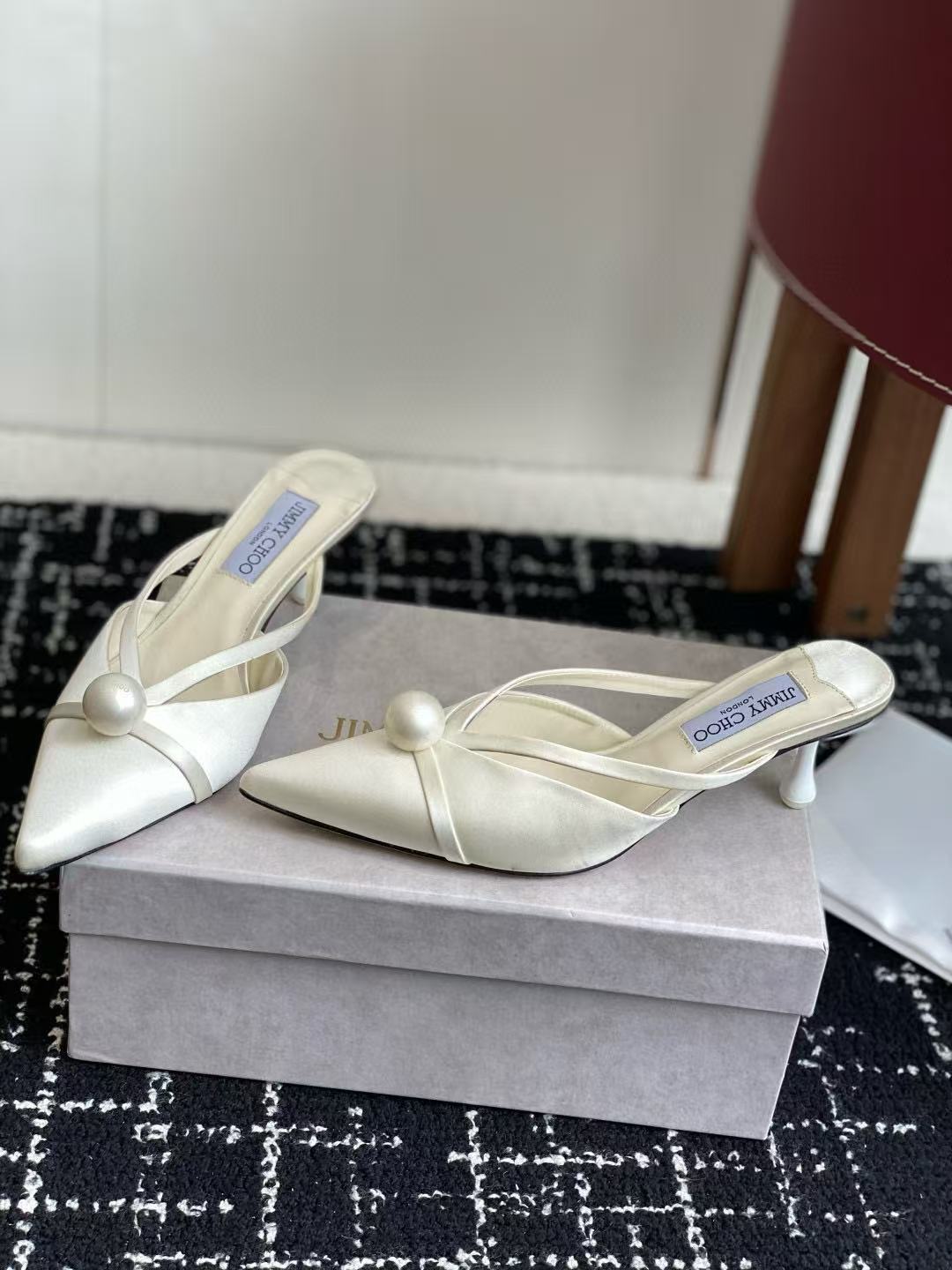 jimmycho0 高品質のパールポイントハイヒール【50％割引+送料無料】