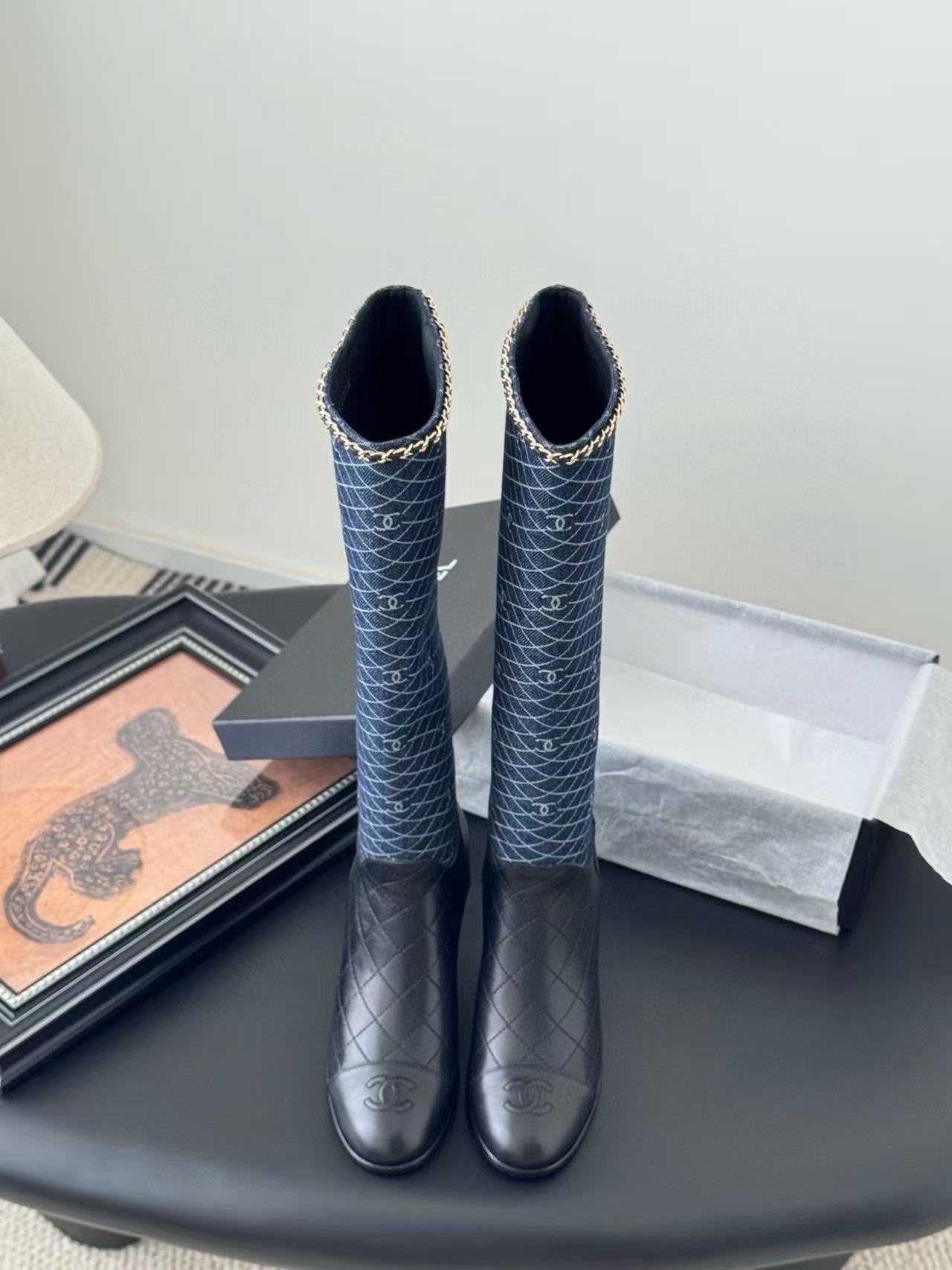 CHANE1 高品質ロゴチェーンハイブーツ【50％割引+送料無料】