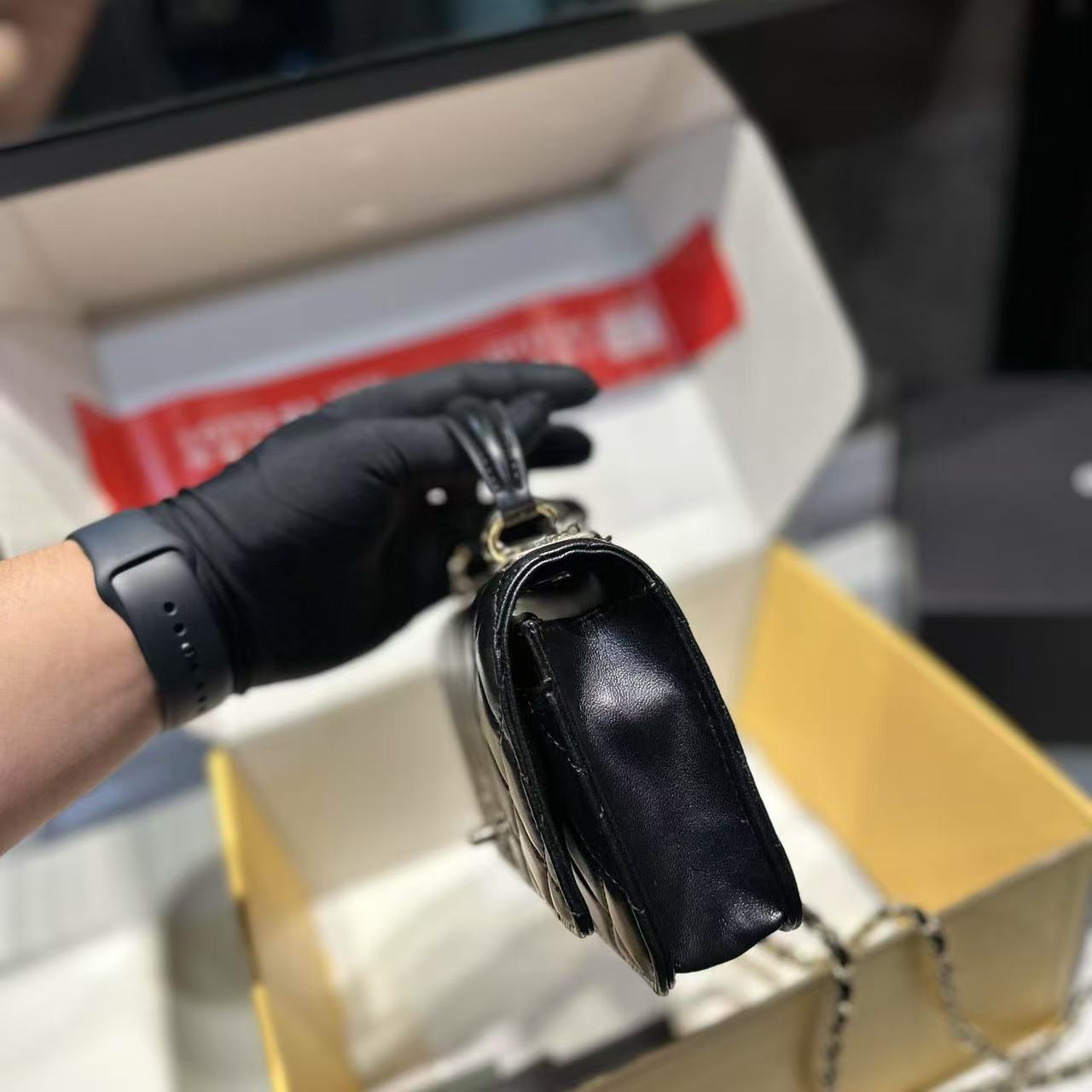 CHANE1 ダイヤモンドバックルハンドバッグ【50％割引+送料無料】