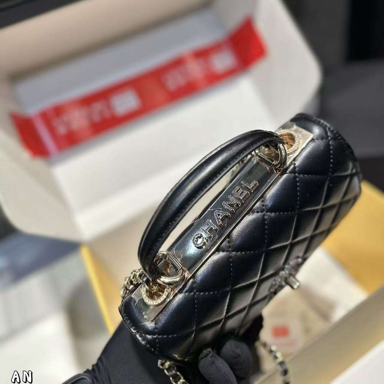 CHANE1 ダイヤモンドバックルハンドバッグ【50％割引+送料無料】