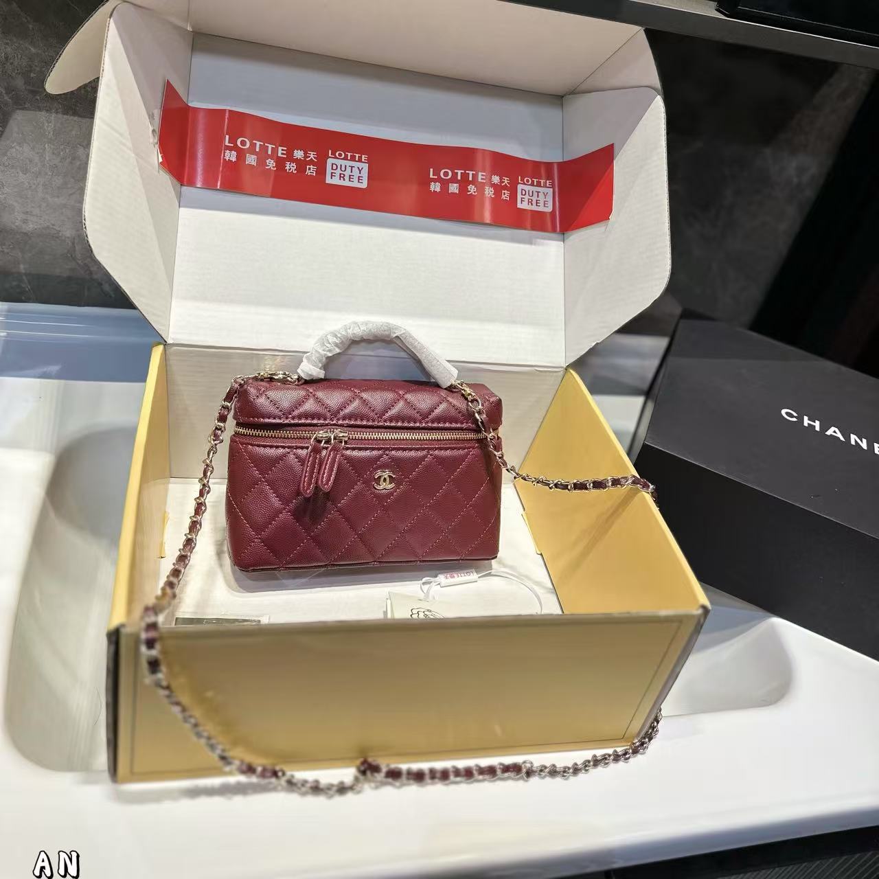 CHANE1 チェーンハンドバッグ【50％割引+送料無料】