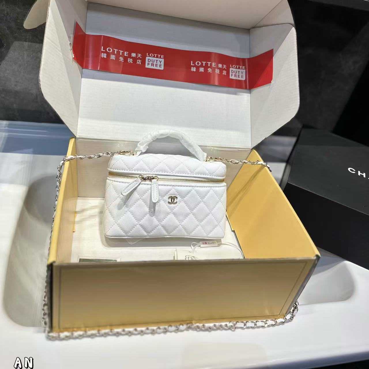 CHANE1 チェーンハンドバッグ【50％割引+送料無料】