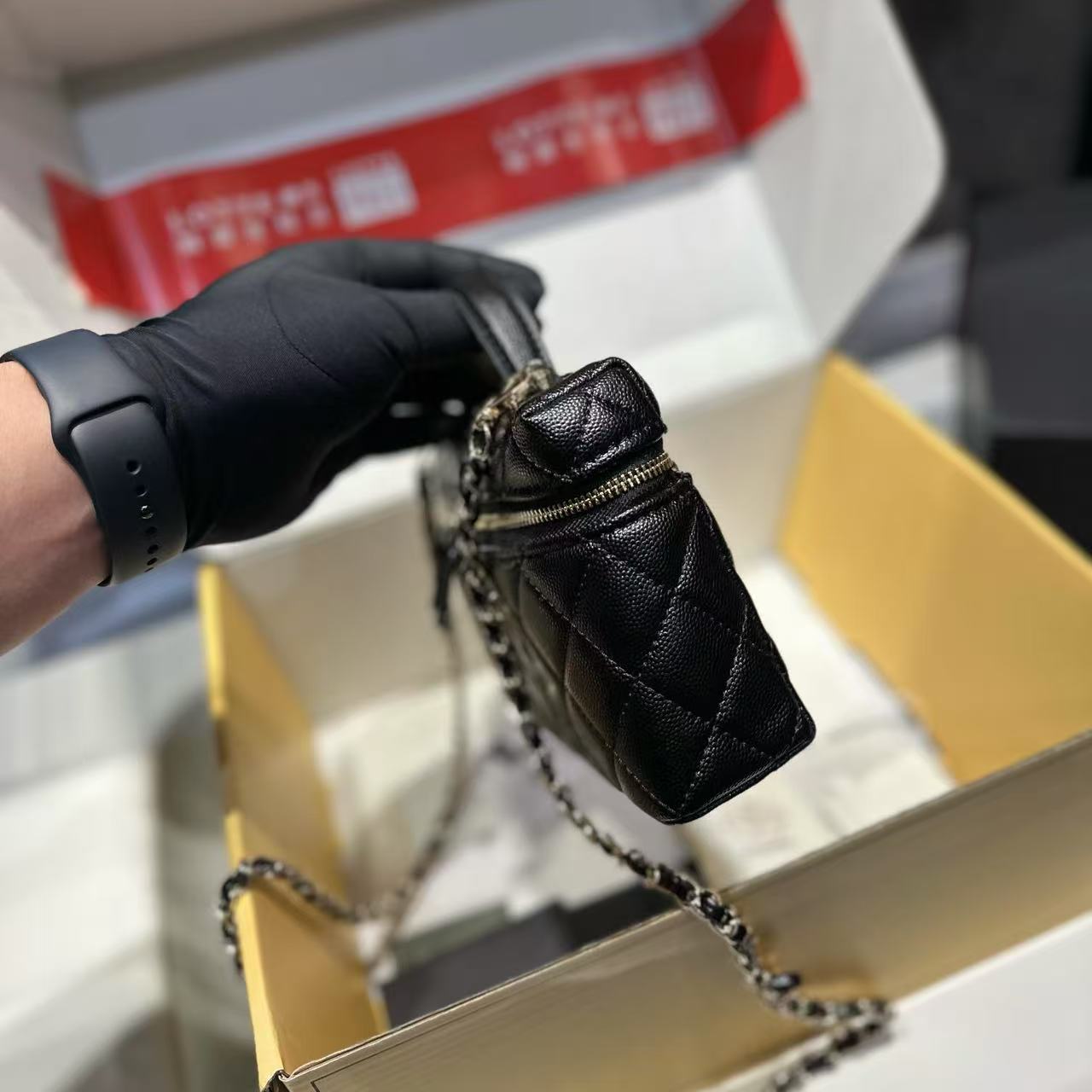 CHANE1 チェーンハンドバッグ【50％割引+送料無料】