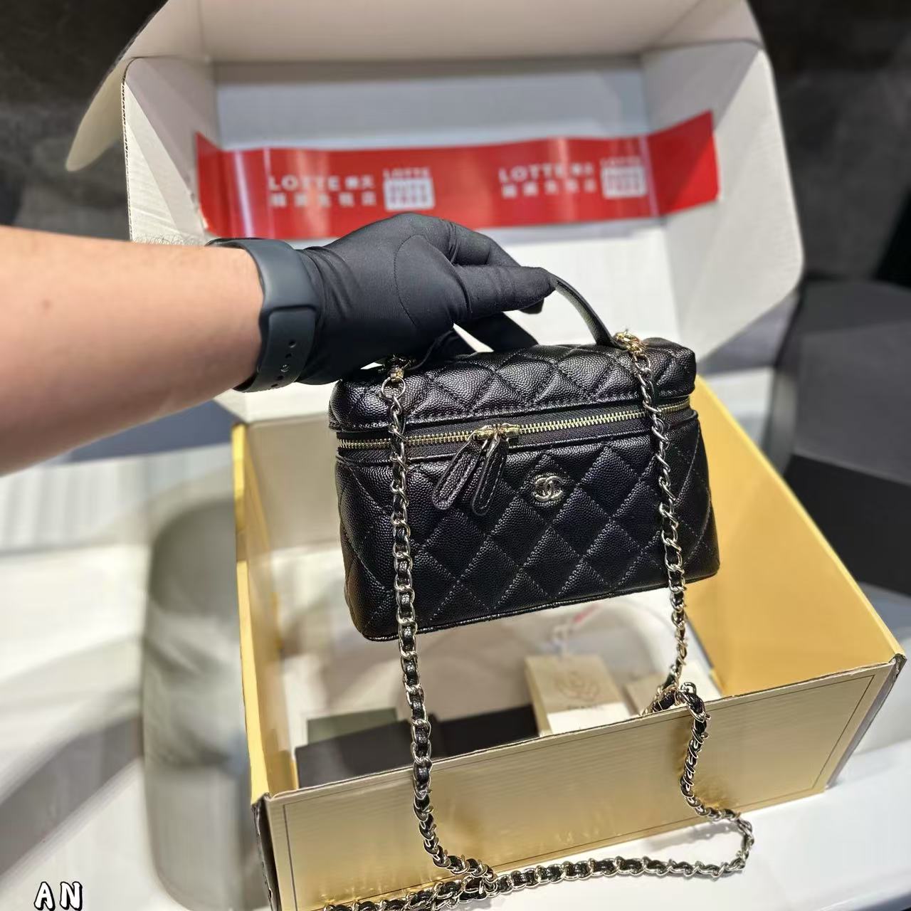 CHANE1 チェーンハンドバッグ【50％割引+送料無料】