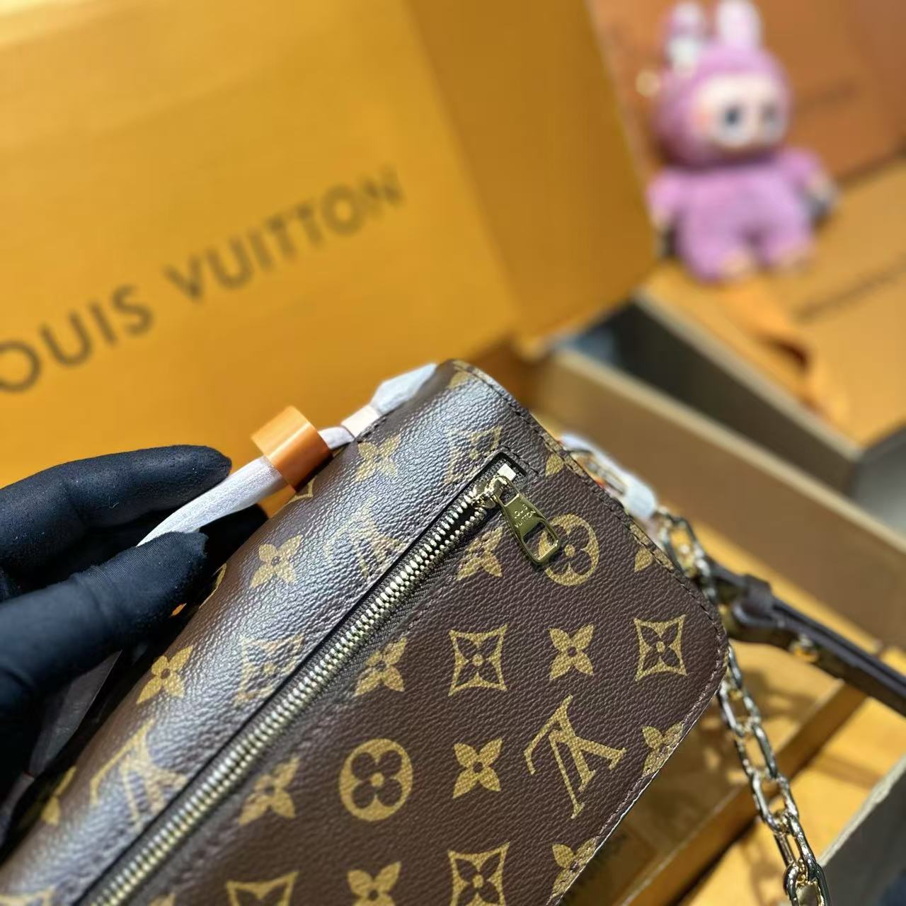 LVの高品質チェーンプリントアンダーアームバッグ【50％割引+送料無料】