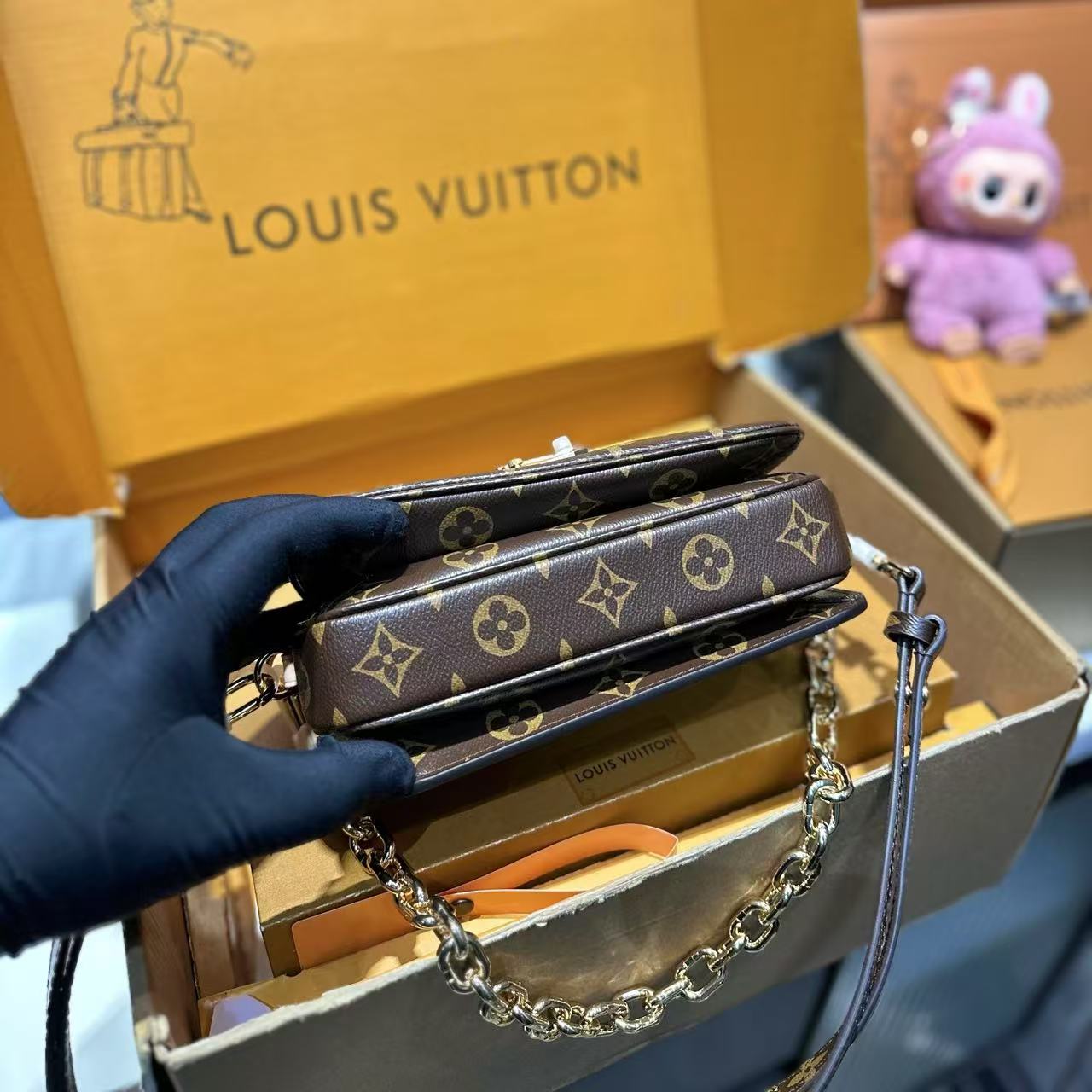 LVの高品質チェーンプリントアンダーアームバッグ【50％割引+送料無料】