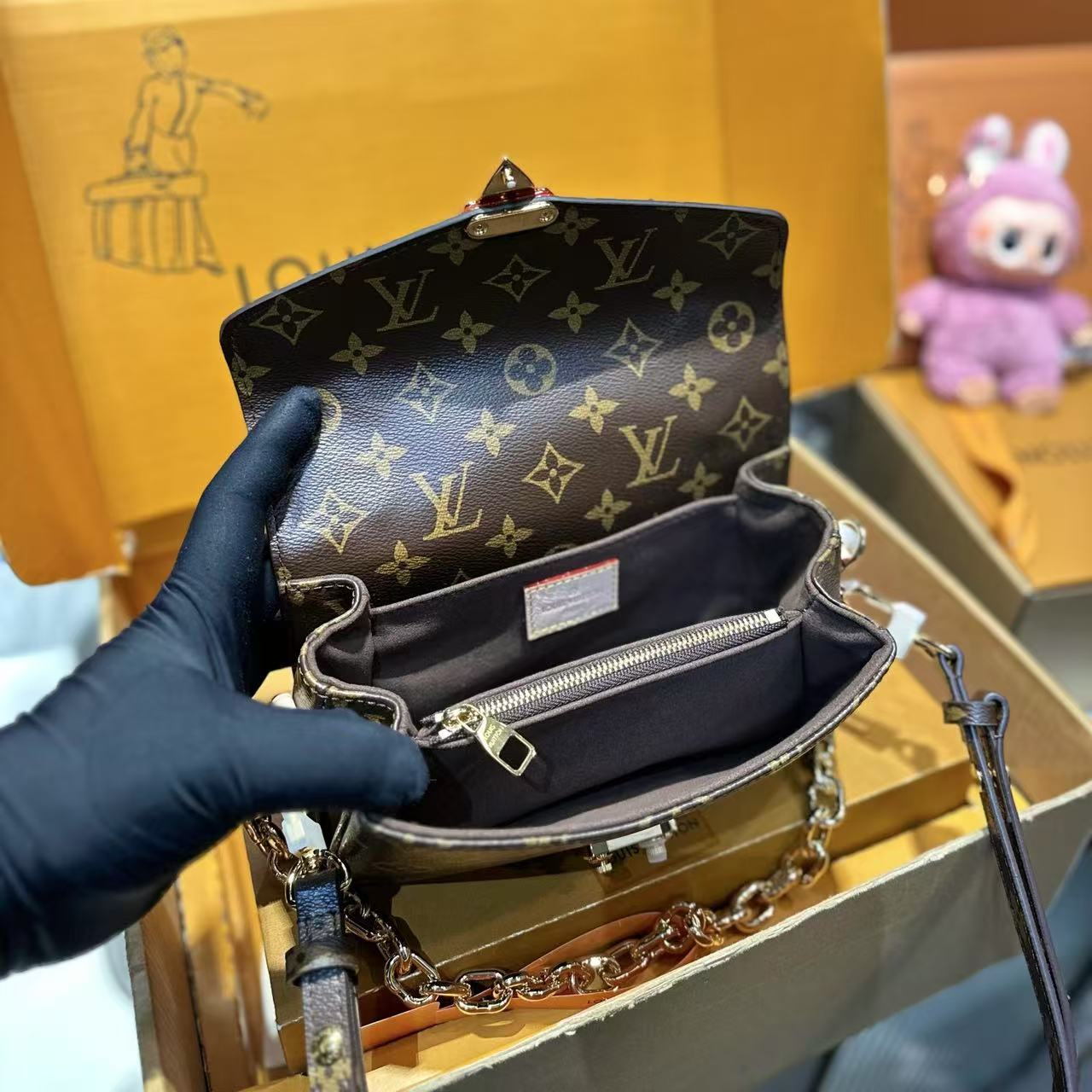 LVの高品質チェーンプリントアンダーアームバッグ【50％割引+送料無料】