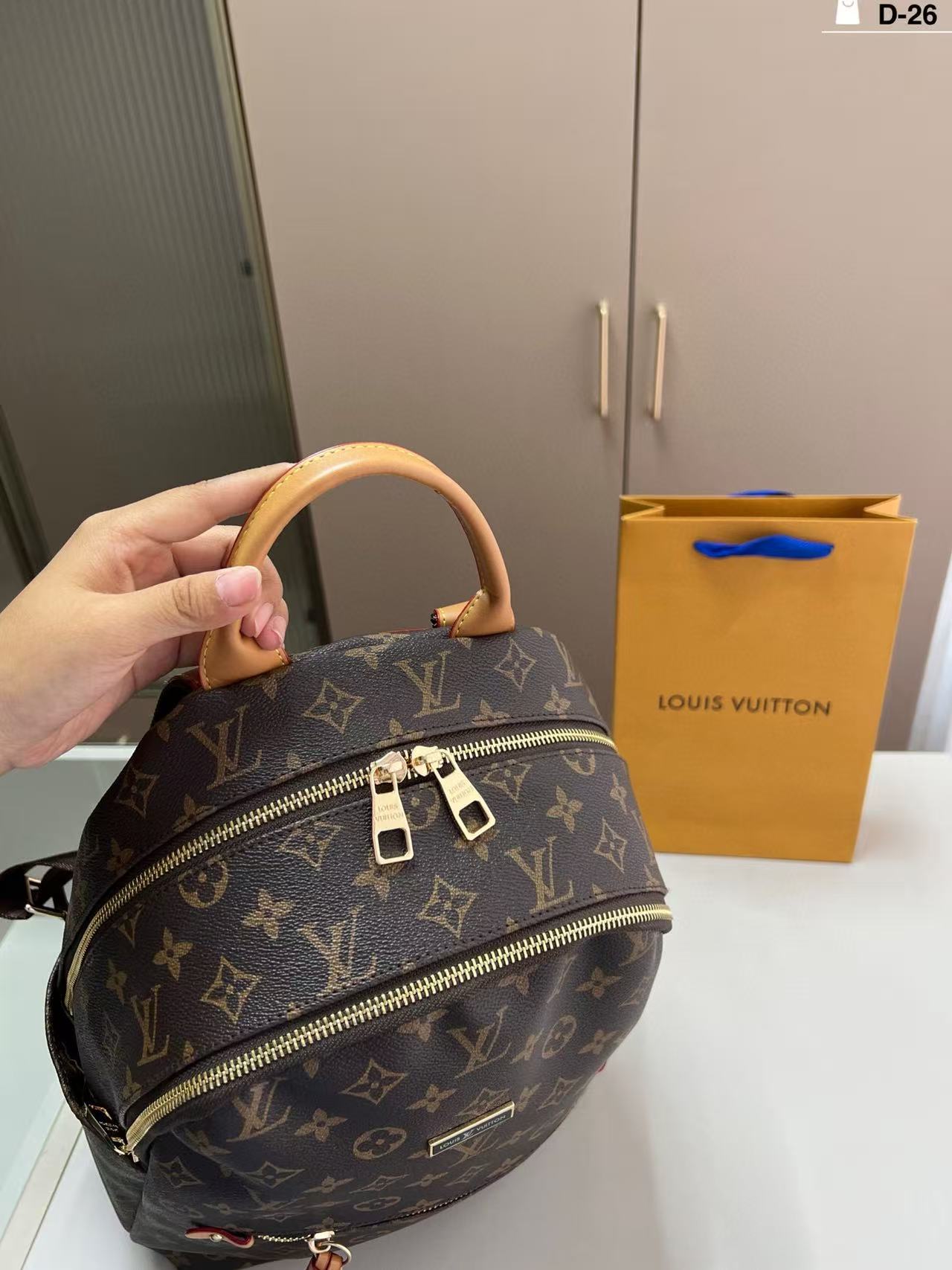 LVプリントバックパック【50％割引+送料無料】