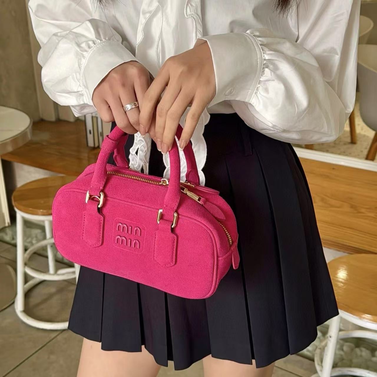 M1UM1U ディアスキン ボウリングボール【50％割引+送料無料】