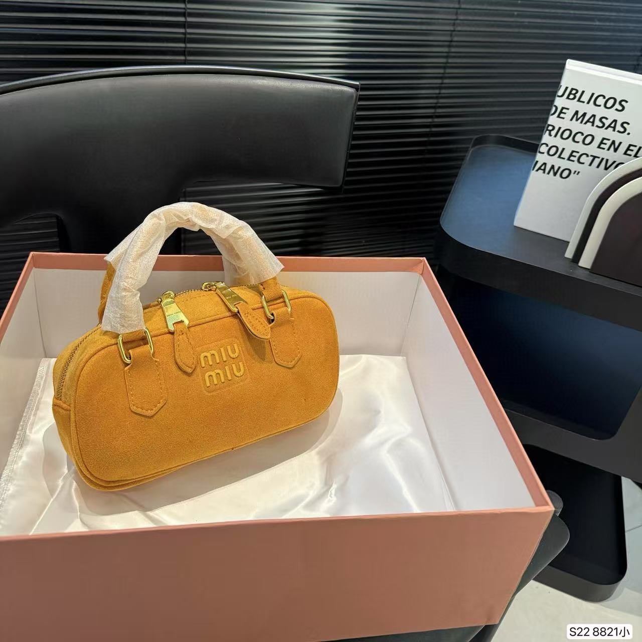 M1UM1U ディアスキン ボウリングボール【50％割引+送料無料】