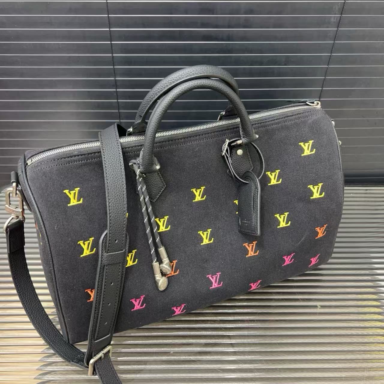 LV Speedy刺繍ロゴトラベルバッグ【50％割引+送料無料】