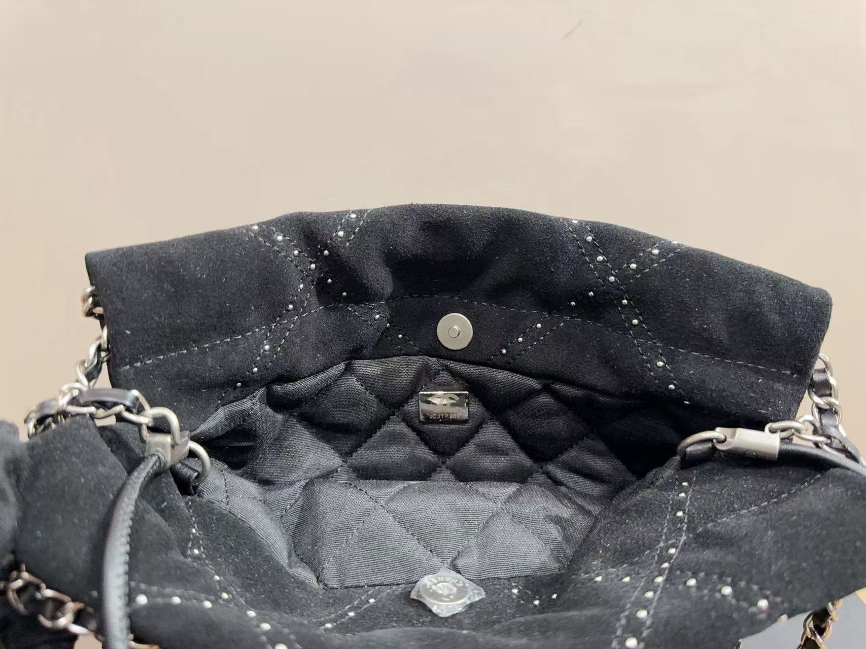 CHANE1 リベットチェーン付き鹿革ショッピングバッグ【50％割引+送料無料】