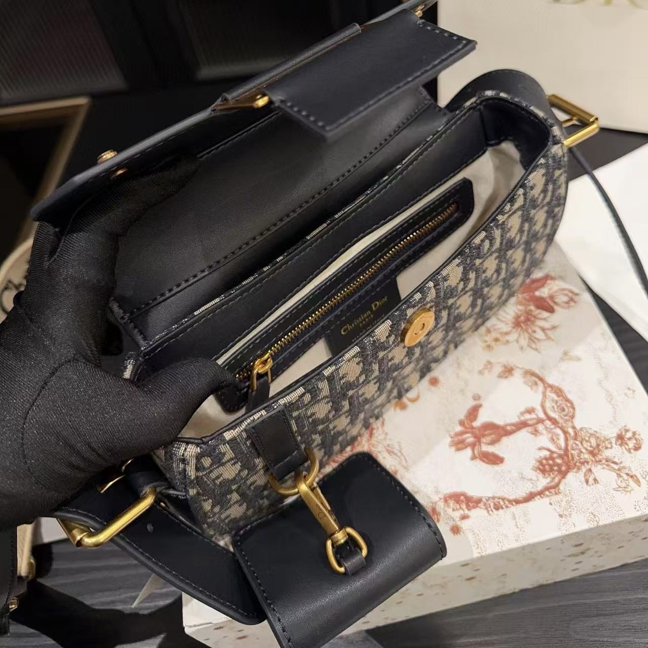 DI0R Street Chicクロスボディバッグ【50％割引+送料無料】