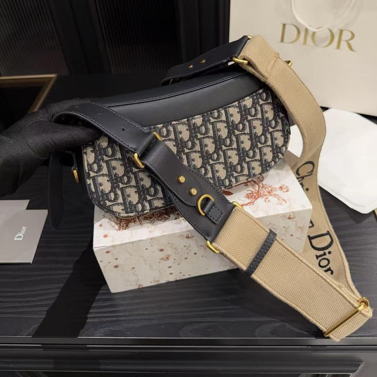 DI0R Street Chicクロスボディバッグ【50％割引+送料無料】