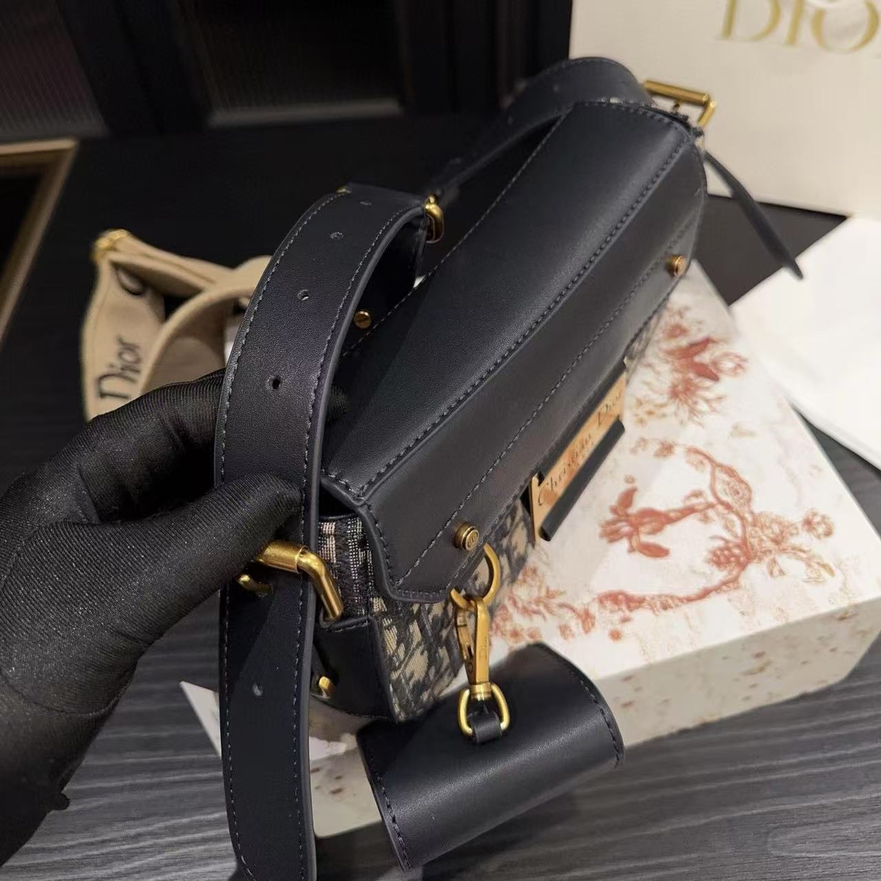 DI0R Street Chicクロスボディバッグ【50％割引+送料無料】