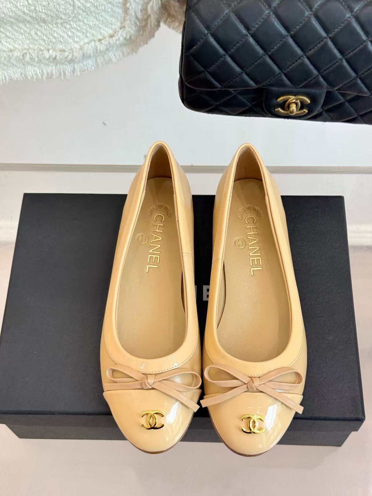 CHANE1 高品質ダブルCボウフラットシューズ【50％割引+送料無料】