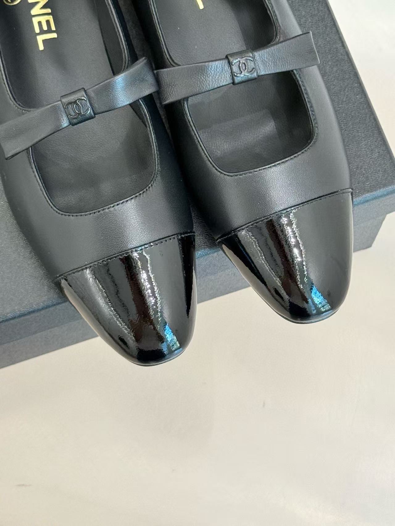 CHANE1 高品質ダブルCボウフラットシューズ【50％割引+送料無料】