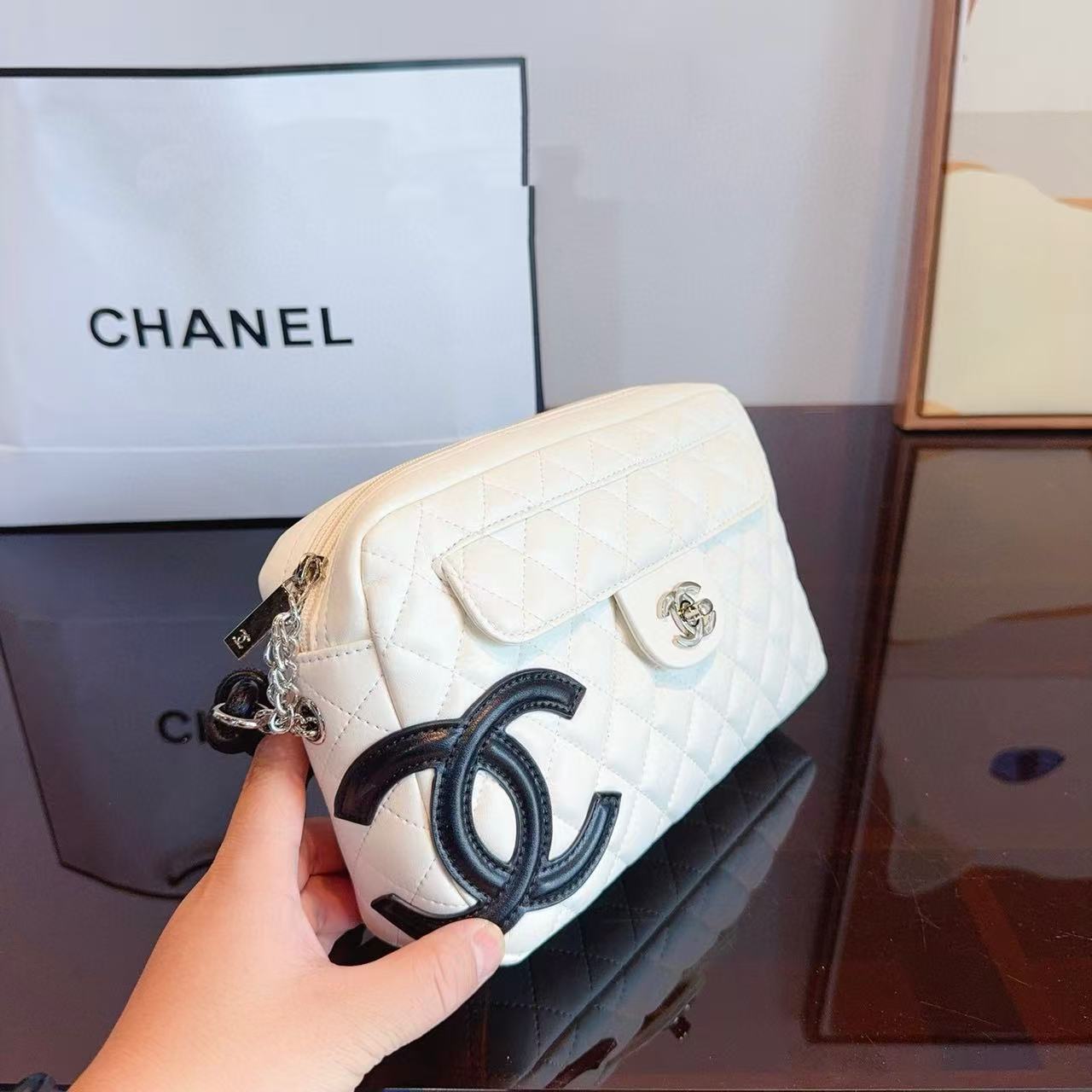 CHANE1 ダブルC カメラバッグ【50％割引+送料無料】