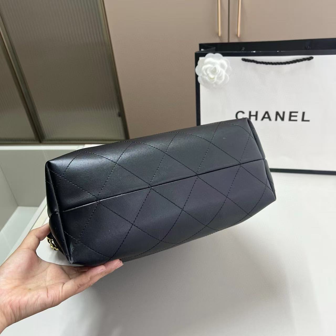 CHANE1 ディアスキンチェーン アンダーアームバッグ【50％割引+送料無料】