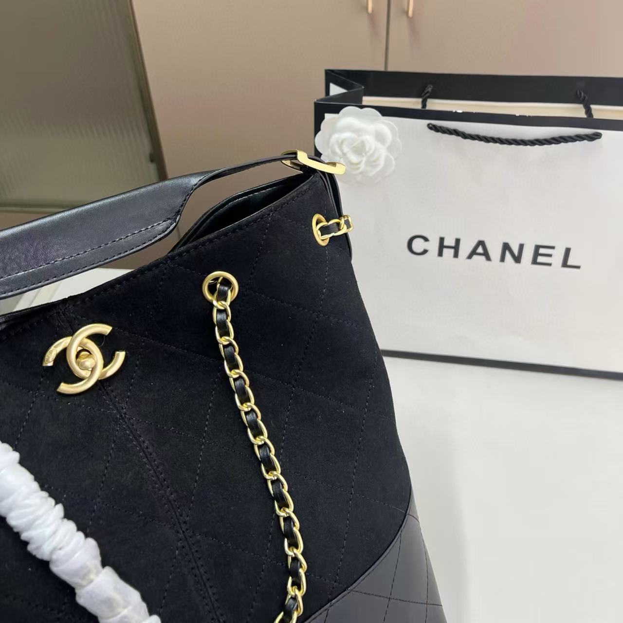 CHANE1 ディアスキンチェーン アンダーアームバッグ【50％割引+送料無料】