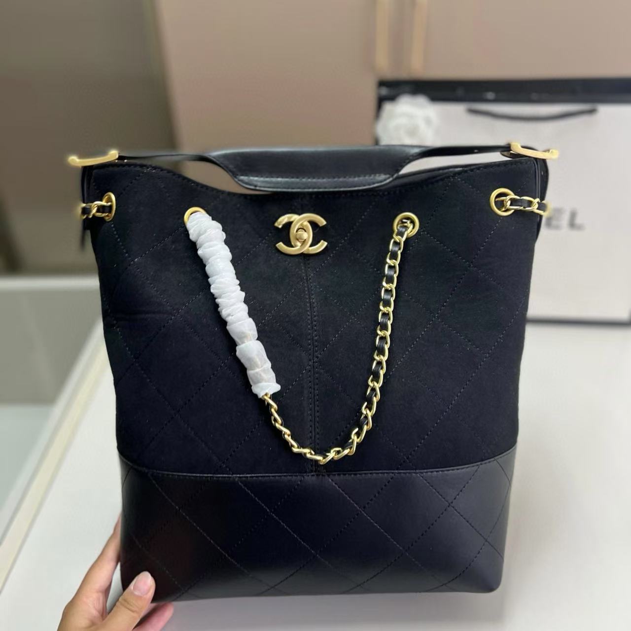 CHANE1 ディアスキンチェーン アンダーアームバッグ【50％割引+送料無料】